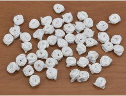  Szatén rózsafejek levél nélkül fehér 50db/cs - csomagoláshoz és dekorációhoz