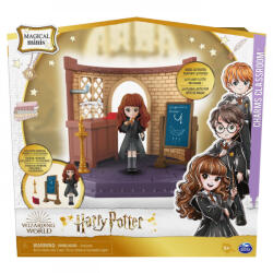 Spin Master Harry Potter Set Lumea Vrajilor Sala De Clasa (6061846) - typec Figurina