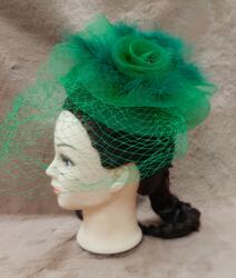  F2 Zöld Bűvölő Eszterga Nád Retro Fej Fátyollal És Tollakkal (302432)