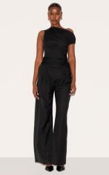 Prettylittlething Fekete Klasszikus Aszimmetrikus Kivágású Overall Prettylittlething 40