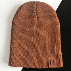  Egyszínű sapka Barna KP-12439