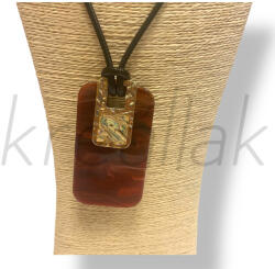  Bordó plasztik lapos nyaklánc