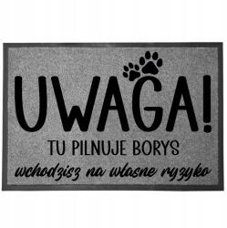 TabPrint Lábtörlő Szürke Ajándék Kutyusnak Figyelem! Őrzi Kutya Neve (WYCIERACZKA SZARA Z IMIENIEMPSA PXX911)