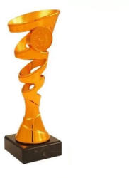  Darts serleg, sport örvény dizájn, márvány talpon, bronz színben, 18 cm magas