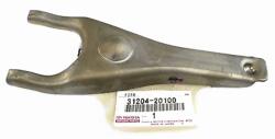 Original Toyota Furca decuplare, ambreiaj ORIGINAL TOYOTA 31204-20100 (31204-20100)