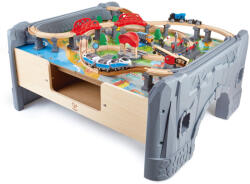 Hape Set trenulet din lemn cu masa de joaca si locomotiva motorizata Hape 70 piese (E3766B) Trenulet