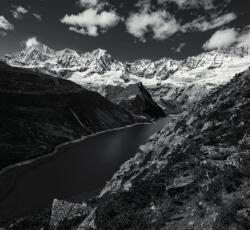 Dovido Öntapadó fotótapéta Patagonia Nemzeti Park Argentínában fekete fehérben - 294x270