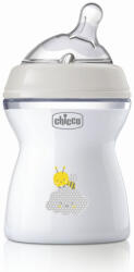 Chicco Natural Feeling 250ml Semleges Cumisüveg 2 hónapos kortól - Kényelmes Etetéshez és Természetes Cumizási Élményhez