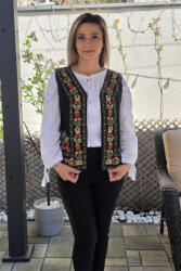 Magazin Traditional Vesta brodata cu model traditional Suzi 8