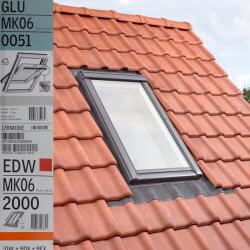 VELUX Fereastra VELUX GLU 78X118 0051 + Rama EDW 2000 (VELUX GLU MK06 0051 + EDW 2000)