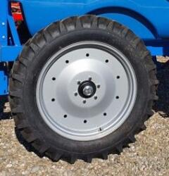 MagaziaLuCostica Anvelopa cu janta masina de erbicidat OZKA 230/95 R32 (9.5R32) (3977500138122882)