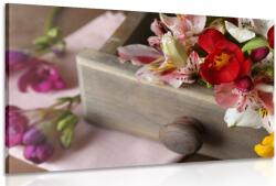Dovido Tablou compoziția florilor de primăvară într-un sertar de lemn - 30x20