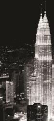 Consalnet Petronas-ikertorony az éjszakában, Kuala Lumpur poszter, fotótapéta (91 x 211 cm) (C1-286VET)
