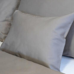 Czinger HOME Taupe szatén ágyneműhuzat - kifinomult elegancia 5 részes: 2 db Kispárna+2 db Félpárna+Dupla Paplan