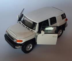 Welly Toyota FJ Cruiser , macheta auto scara 1 34 - 1 39 Welly (W43639W)