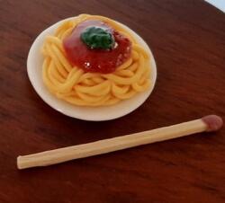 Hobbyplanet Farfurie cu spaghete - miniatura papusi scara 1: 12 (CC70515)