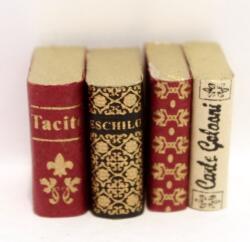 Hobbyplanet Carti de colectie - set 4 buc - miniaturi colectionari papusi (V70547)
