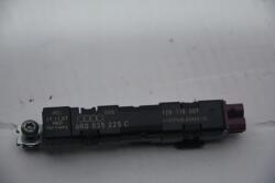 Audi Antennabelerősítő Audi 8R0035225C (8R0035225C )