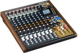 TASCAM Model 12 12 csatorna 20 - 20000 Hz Fekete, Fa