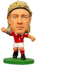 SoccerStarz Denmark Simon Kjaer Figurina