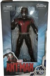 Diamond Comic Distributors Diamond Gallery Marvel Avengers Ant Man Movie Figurina