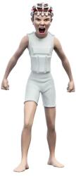 Weta Workshop Stranger Things Season 4 Eleven Powered Mini 15cm Figurina