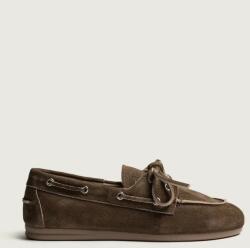 Posa mocasini pentru femei din piele întoarsă Boat Loafer 9BY2-OBDZ5R_89X (PW27.201)