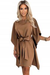 Numoco 287-39 Sofia Pillangós elemekkel és derekán megkötővel díszített ruha cappuccino (287-39-2XL/3XL)