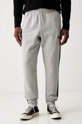 adidas Originals pantaloni de trening pentru bărbați cu bumbac 9BY2-SPMZU5_09X (KU7643)