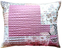  Krepp kispárna huzat - 40x50 cm - Mályva Patchwork Mintás