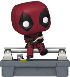 Funko Figurină Funko POP! Deluxe: Deadpool - Deadpool (pe Pod) #1580 (112891) Figurina