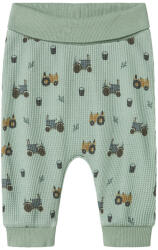 NAME IT pantaloni pentru băiat cu model tractor verde (148125)