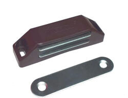 Csavarker Kft Mágneses csappantyú barna 43mm