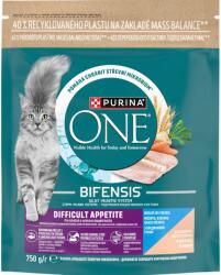  One Cat Válogatós macskák számára tőkehal és pisztráng ízesítéssel 750 g