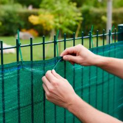 Springos SN0047 PLASĂ DE UMBRIRE VERDE 140 GSM 1 X 25 M 100 FÂȘII (SN0047)