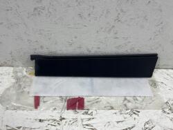 Toyota 75761-02150 Oszlop Díszléc Ajtórács Jobb Hátsó Toyota Corolla E21 18-