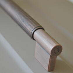 Ferretto handles TRIUMPH Shaded copper, Fém, Modern bútorfogantyú, 160 / 192 mm furattávolság (15_083_160192_08)
