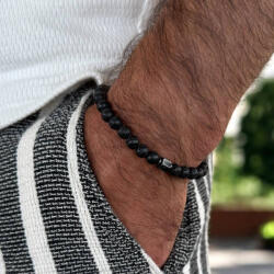Ezera Bratara barbati ajustabila pe snur Cian din pietre de lava cu charm inox (BBCIAN)