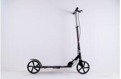  Egyéb roller alu. 200mm-es kerékkel 882 fekete
