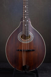Eastman Guitars and mandolins Eastman MD304 A-Style ovál hangnyílású mandolin puha tokkal
