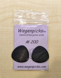 Wegen Picks Wegen M200 mandolin fekete pengető 2mm 2db/csomag