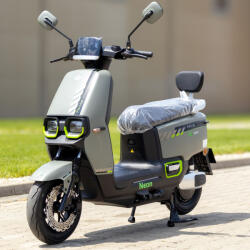 GEELI Scuter electric Geeli NEON, 1200W, 72V 20Ah, 25 km h fara permis, 2 locuri, autonomie pana la 58 km, CIV RAR inclus (NEON-7)