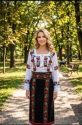 Ie traditionala Costum popular format din catrinta , brau si ie - Suzana 3