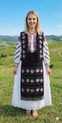 Ie traditionala Costum Popular cu broderie traditionala Priscilla 3 Rochie , vesta si fote