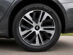 AutoHelix MSA Set 4 Capace Roti 15 Inchi (R15) Raven Gri-Negru, Compatibile Cu Peugeot (1719-1719)