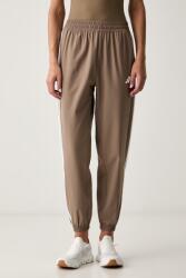 adidas Performance pantaloni de antrenament pentru femei Essentials 9BY2-SPDZO8_81X (KT3790)