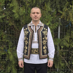 Ie Traditionala Vesta traditionala Madalin 5