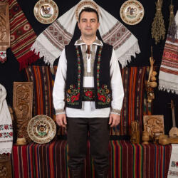 Ie Traditionala Vesta traditionala - Laviniu