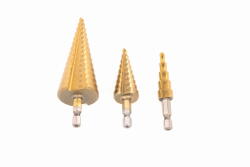 Kraft&Dele Lépcsős fémfúrók 3db, 4-12, 4-20, 4-32mm 60377 (KD11247)
