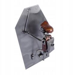  Fém mászó figura. Ajándék hegyek szerelmesének (JB001)